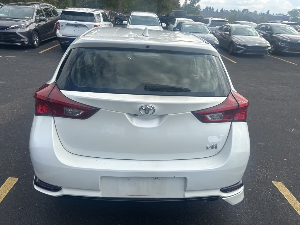 2018 Toyota Corolla iM Base photo 8