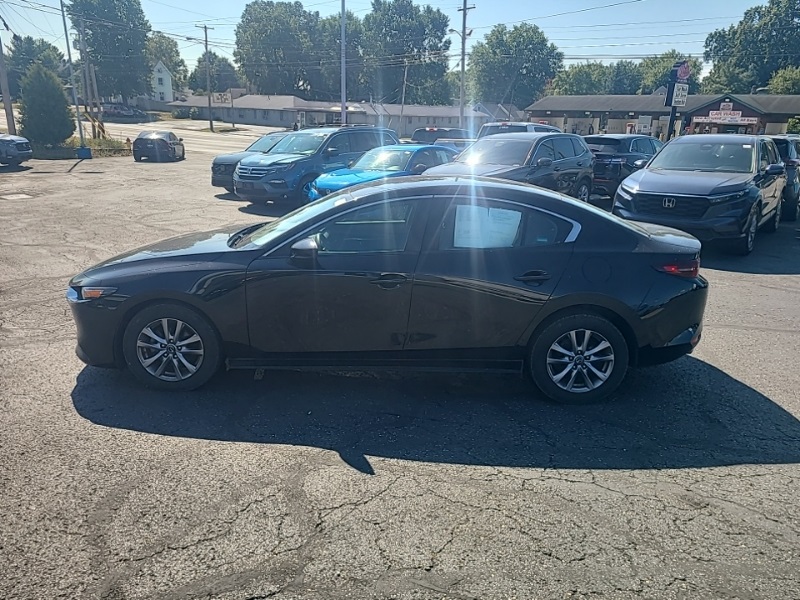 2019 Mazda Mazda3 Base photo 3