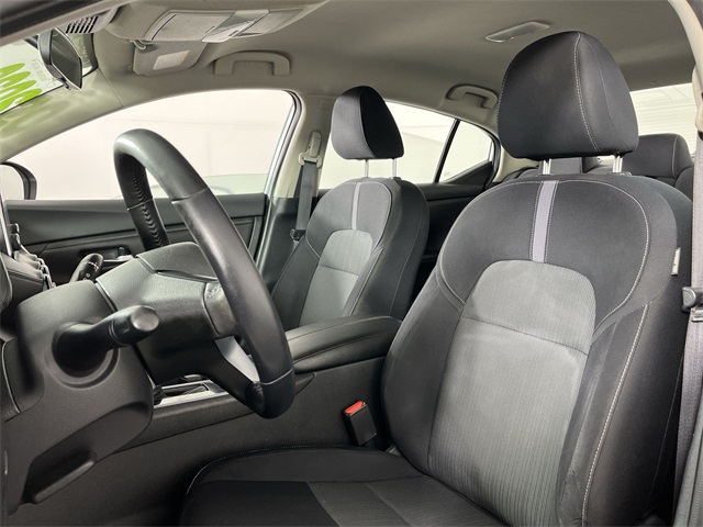 2020 Nissan Sentra SV photo 3