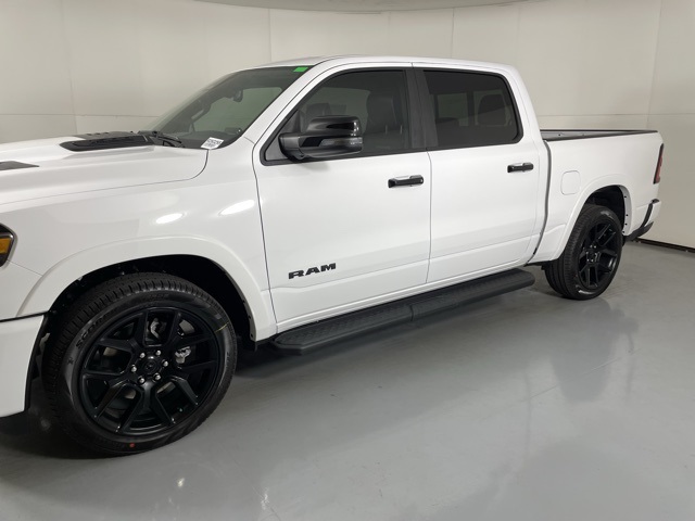 2026 Ram 1500 Laramie photo 4
