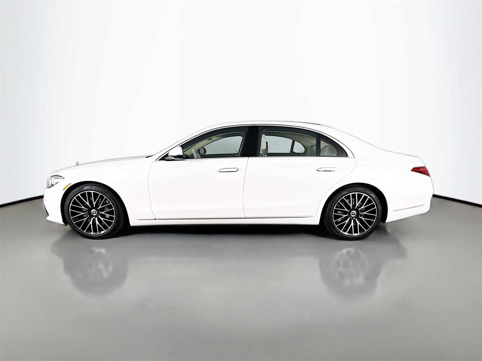 2022 Mercedes Benz S 500 4MATIC photo 4