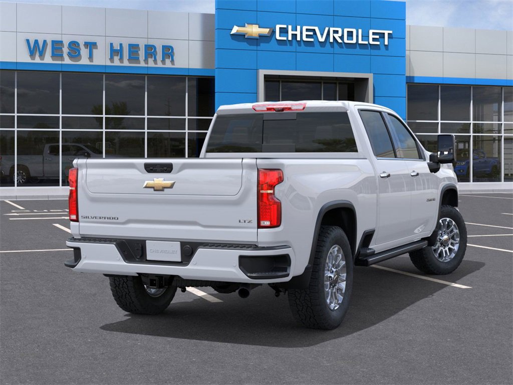 2025 Chevrolet Silverado 2500HD LTZ photo 4