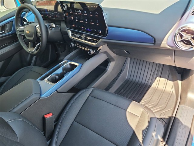 2025 Chevrolet Equinox EV 1LT photo 16