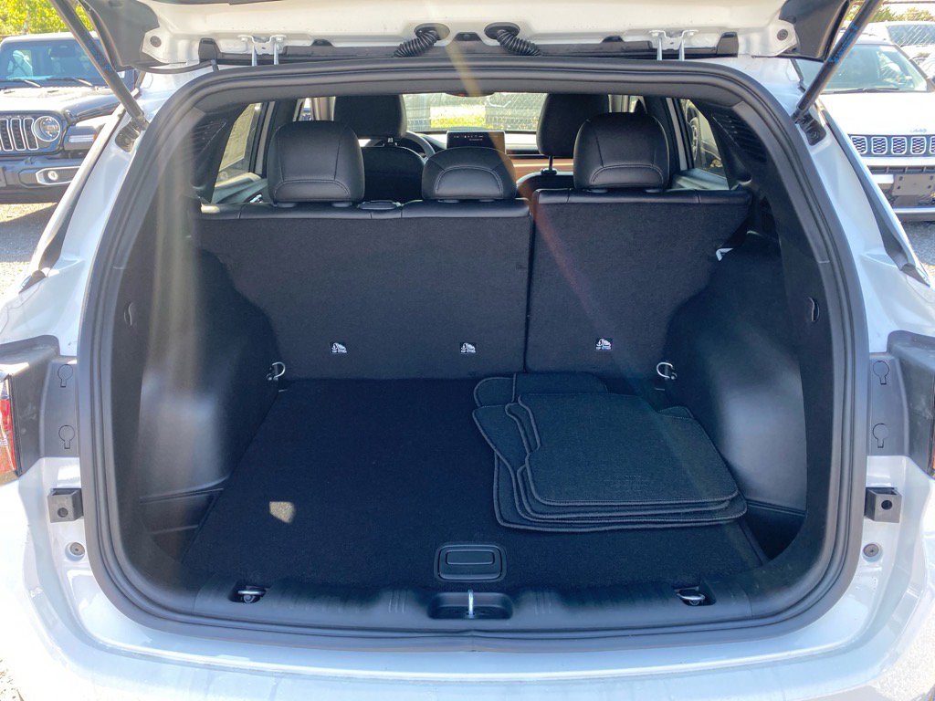 2025 Jeep Compass Limited photo 13