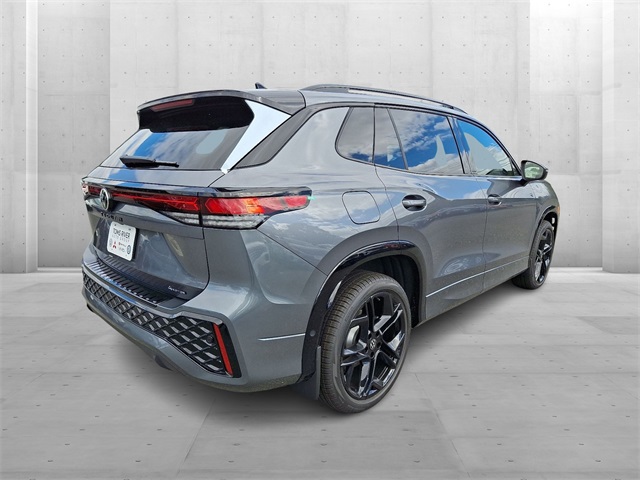 2025 Volkswagen Tiguan SE R-Line Black photo 4