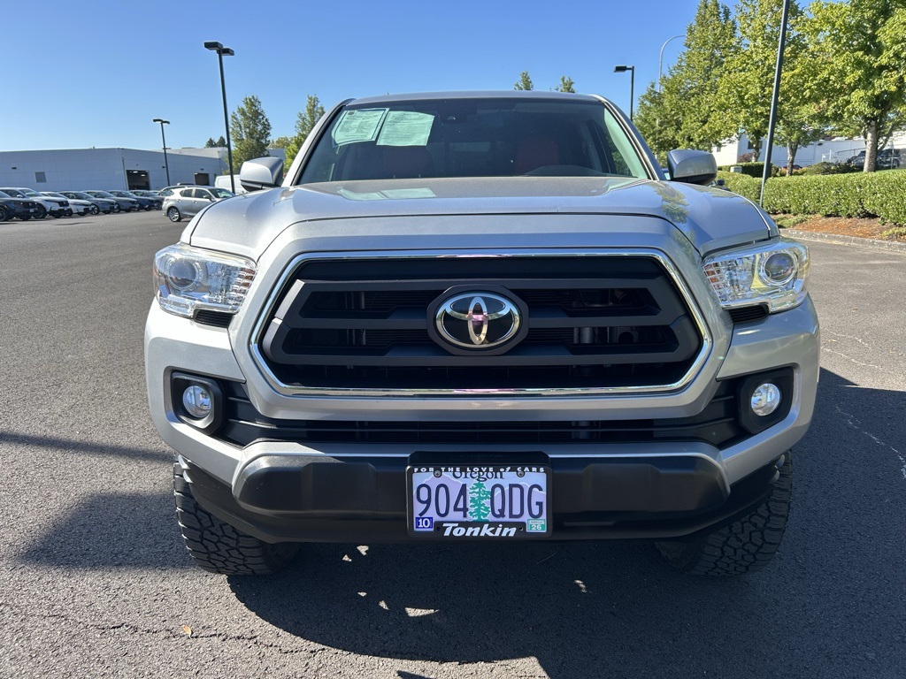 2020 Toyota Tacoma SR5 photo 2