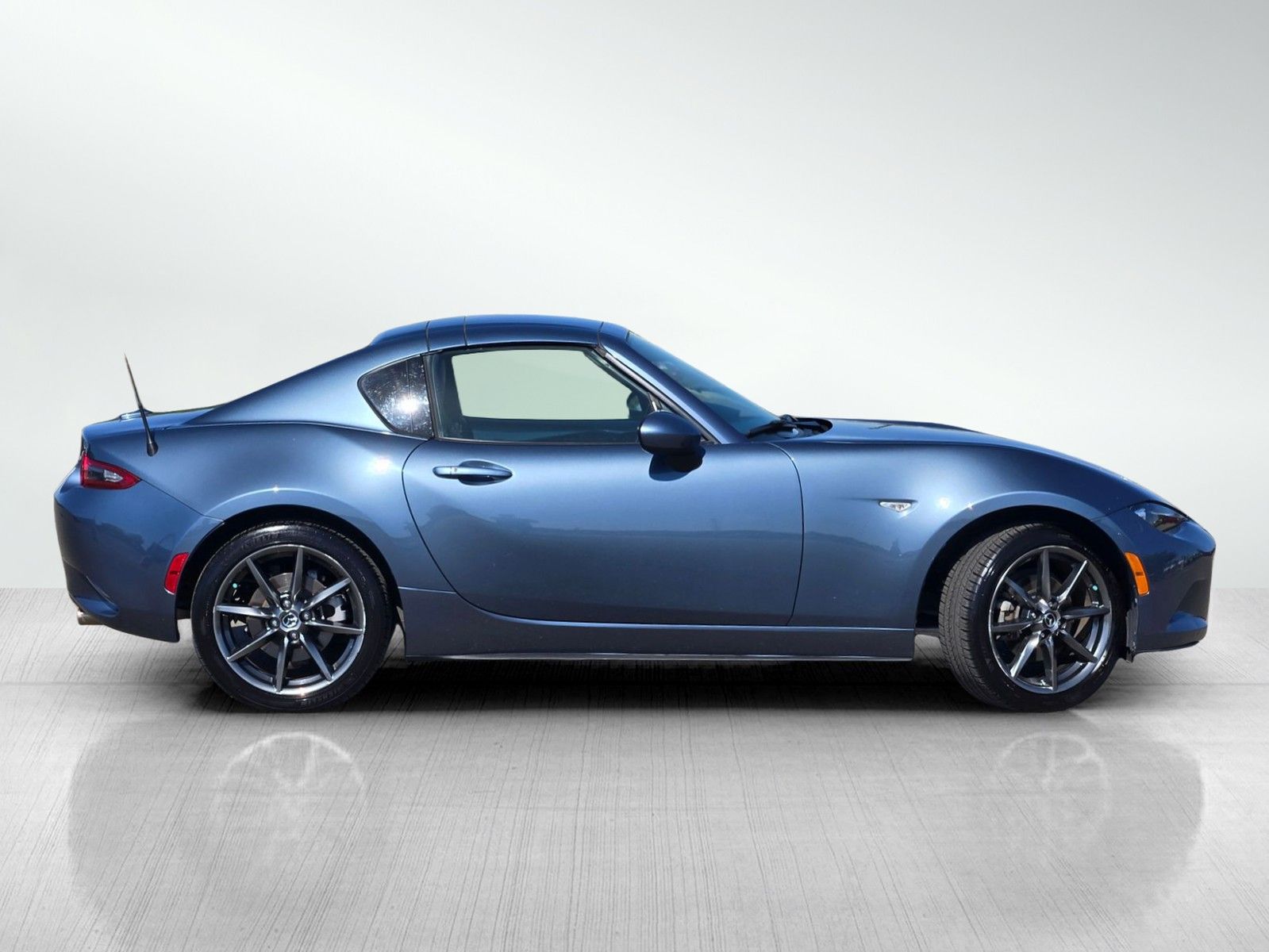 2017 Mazda MX-5 Miata RF Miata Grand Touring photo 3