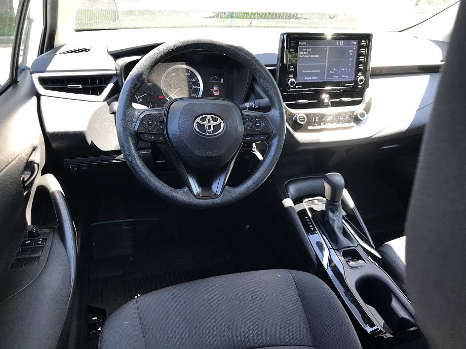 2022 Toyota Corolla LE photo 11