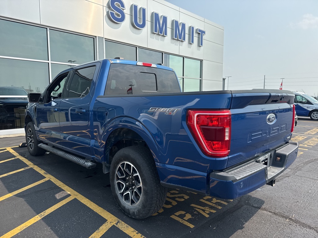 2022 Ford F-150 XLT photo 2