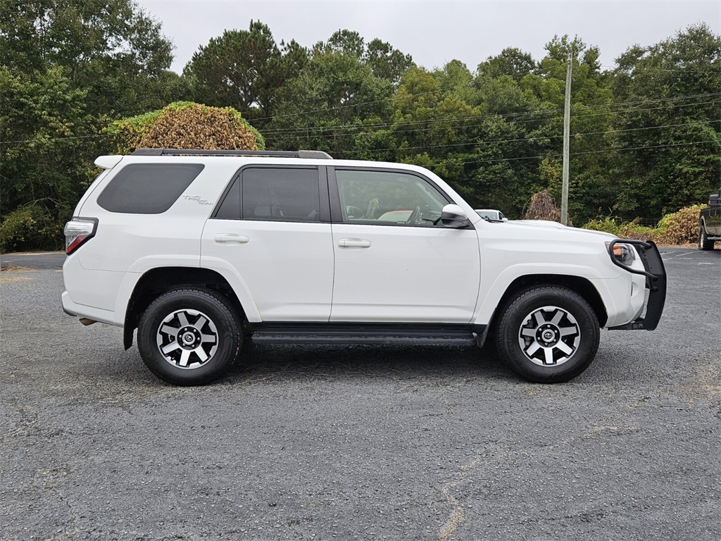 2022 Toyota 4Runner TRD Off-Road photo 14