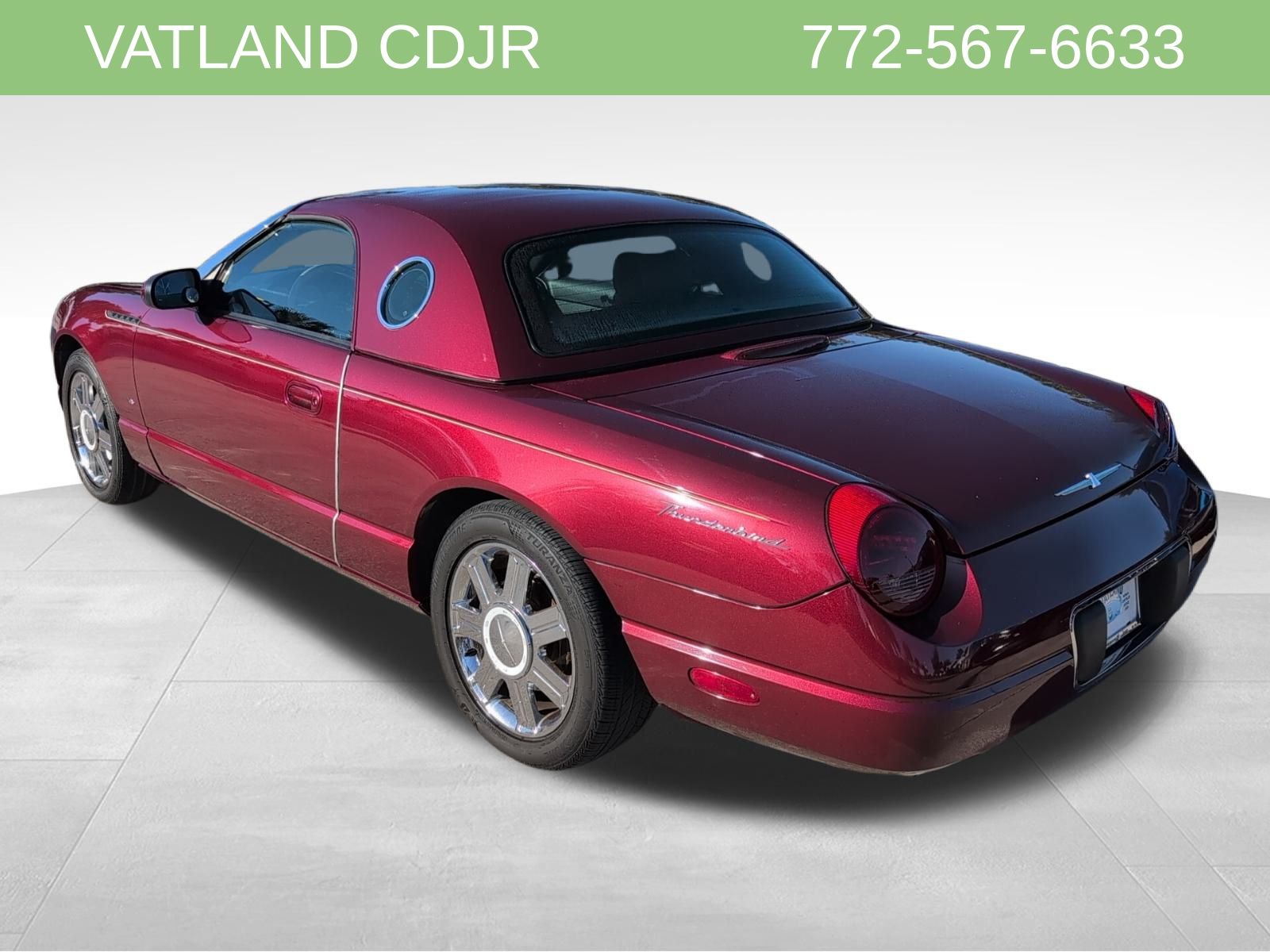 2004 Ford Thunderbird photo 8