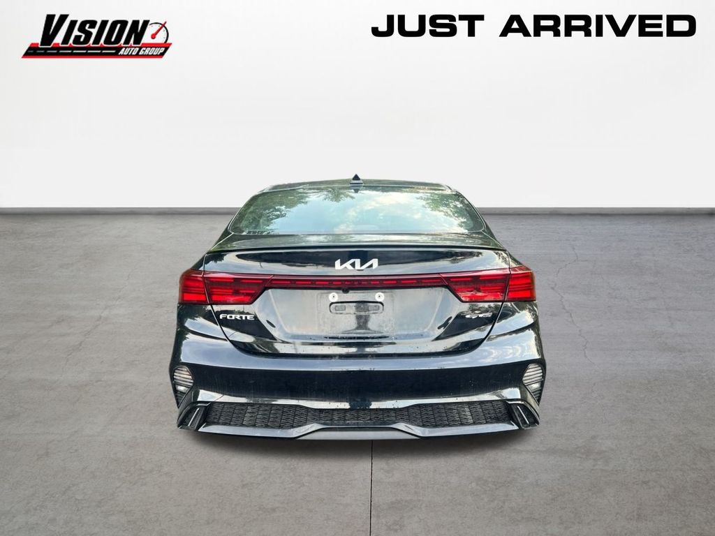 2023 Kia Forte GT-Line photo 6