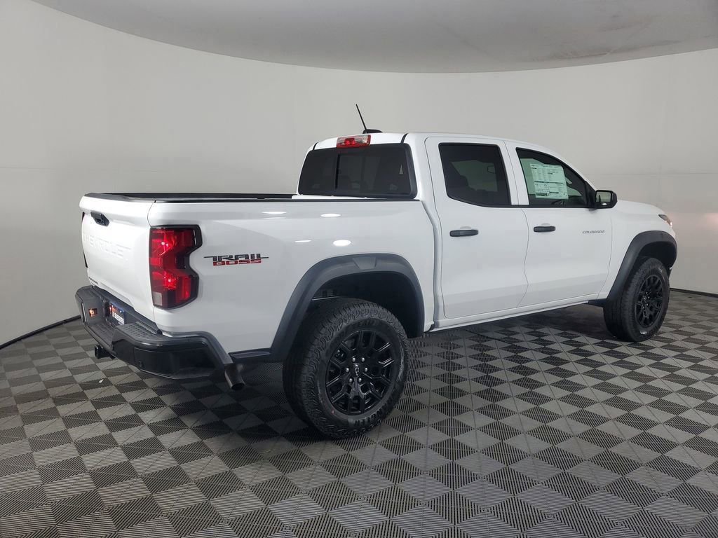 2026 Chevrolet Colorado Trail Boss photo 4