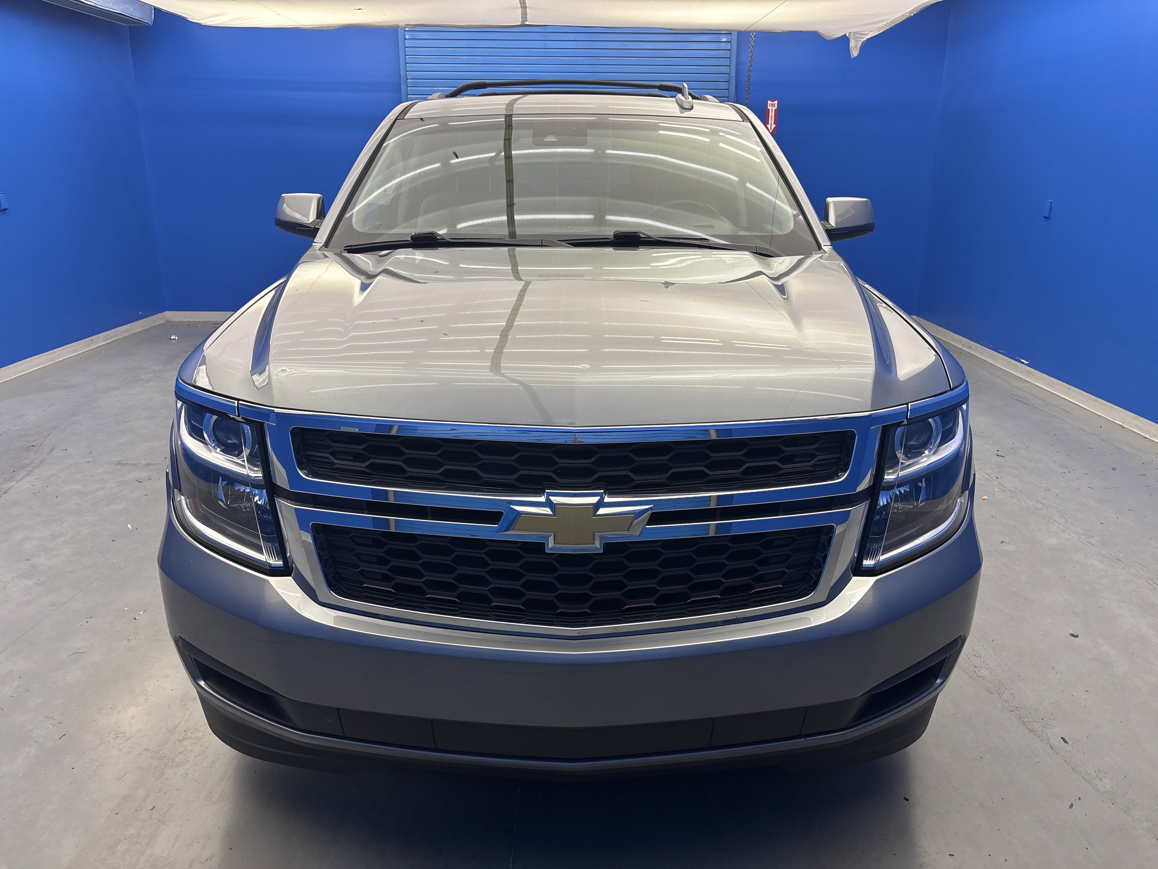 2019 Chevrolet Tahoe LT photo 2