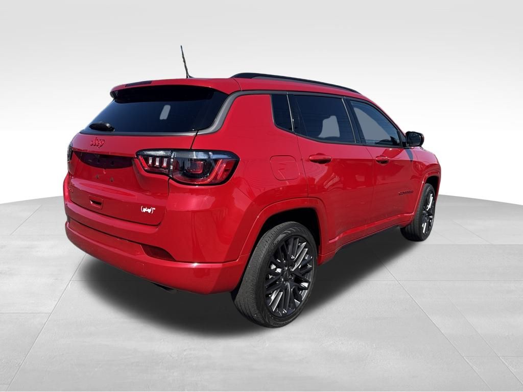 2022 Jeep Compass Limited photo 6