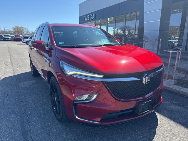 2023 Buick Enclave Essence's photo