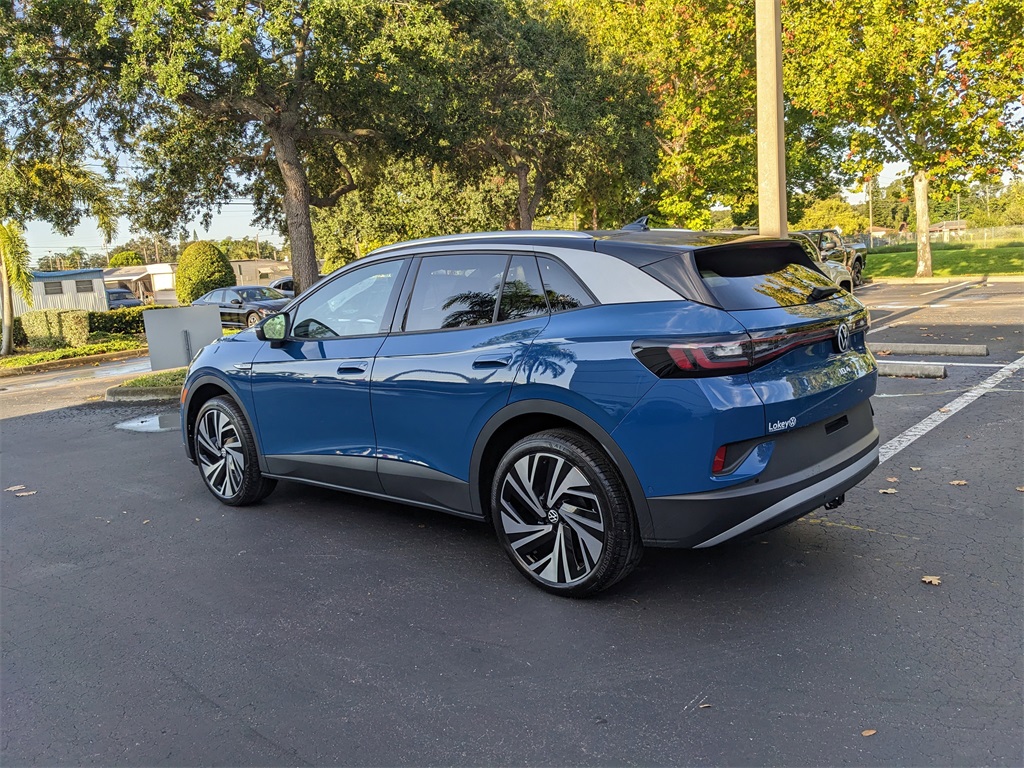2025 Volkswagen ID.4 Pro Plus photo 4