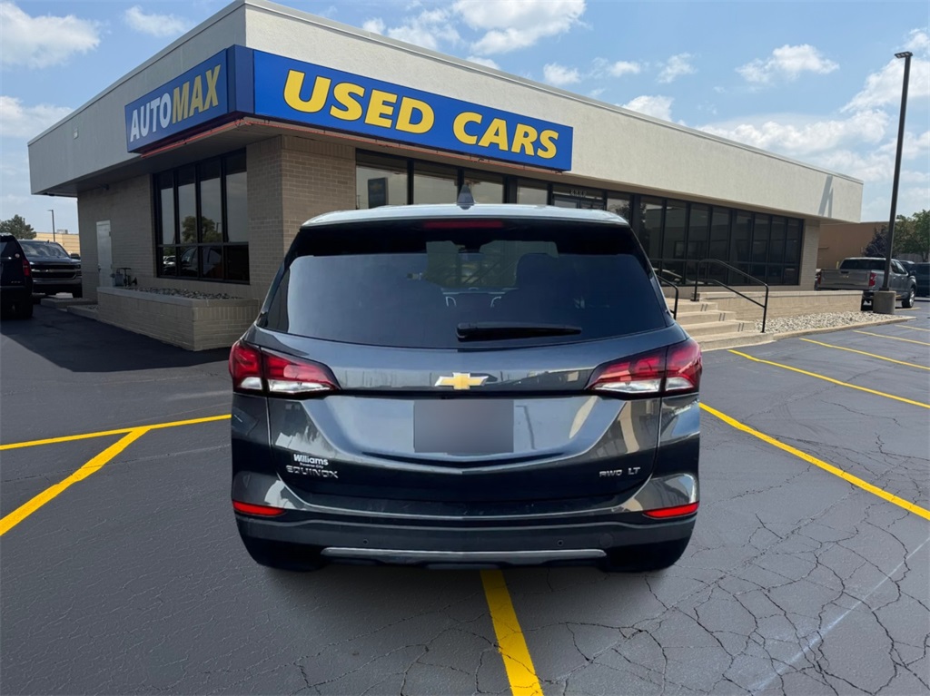 2023 Chevrolet Equinox LT photo 3