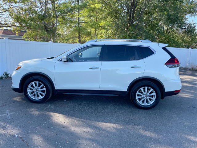 2018 Nissan Rogue SV photo 10