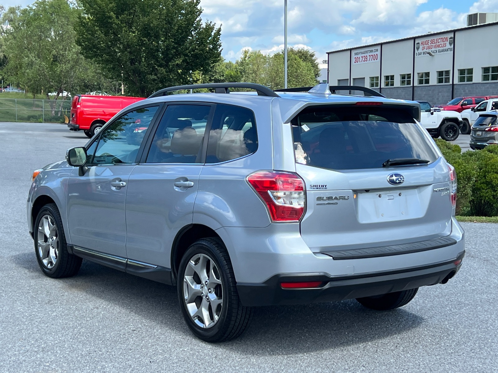 2016 Subaru Forester 2.5i Touring photo 4