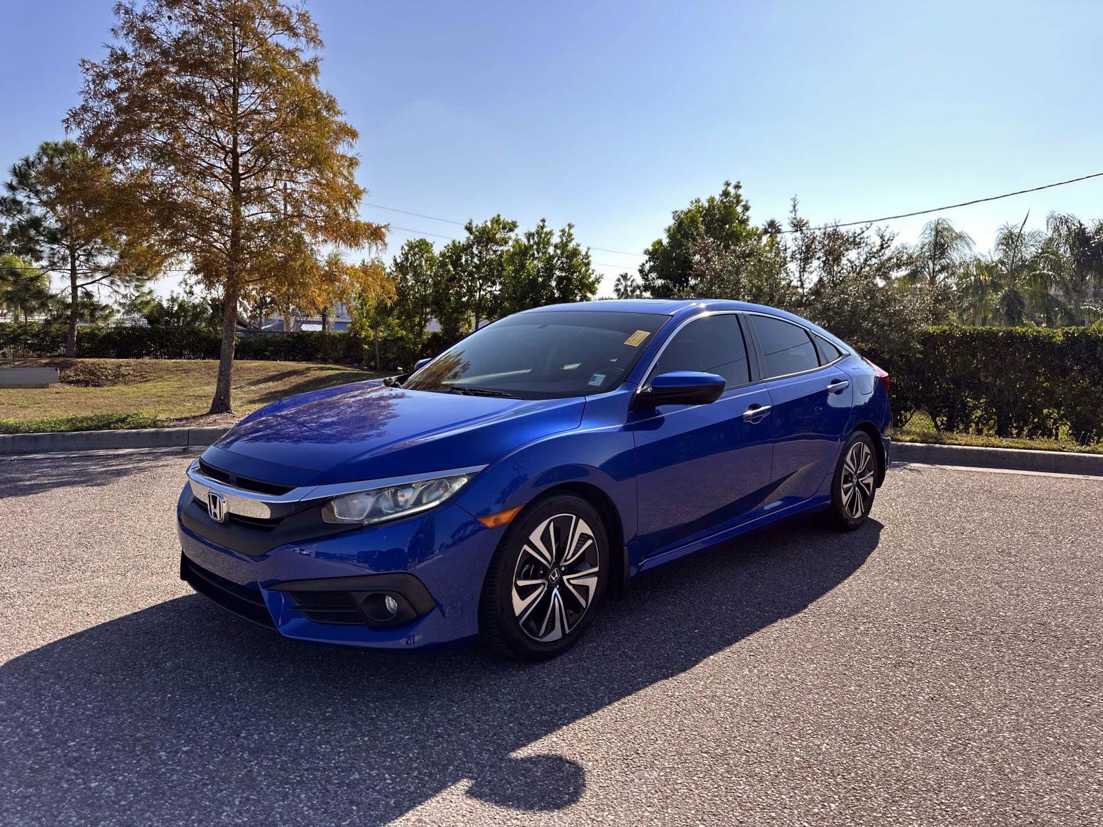 2018 Honda Civic EX-T photo 2