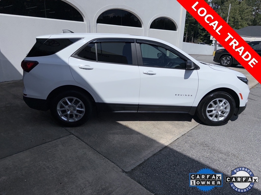 2023 Chevrolet Equinox LS photo 2