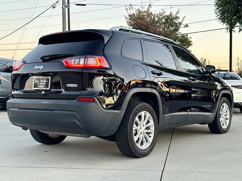 2020 Jeep Cherokee Latitude photo 4