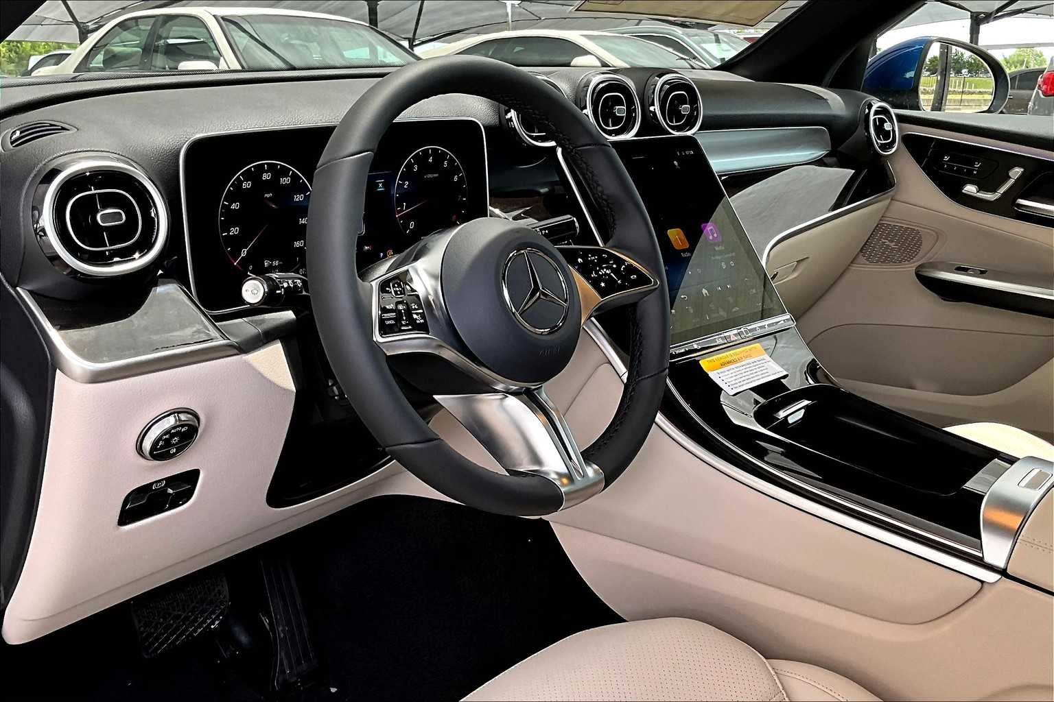 2026 Mercedes Benz GLC 300 photo 10