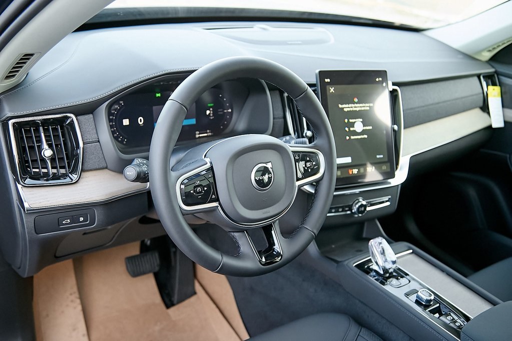 2026 VOLVO XC90 - Image 12