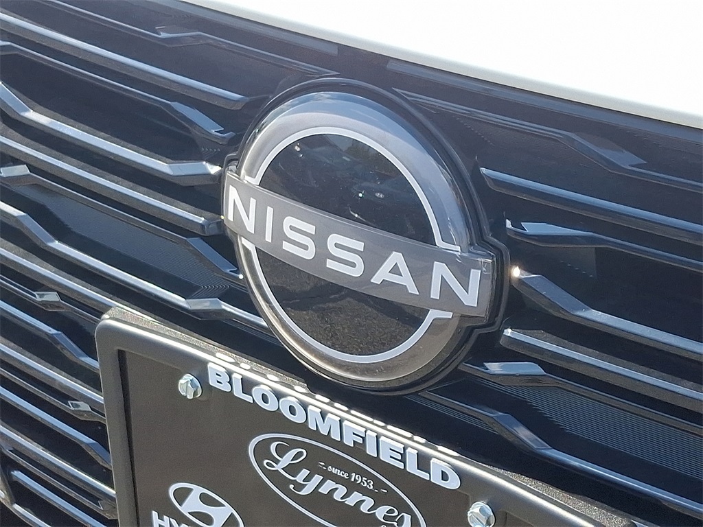 2025 Nissan Altima SL photo 4