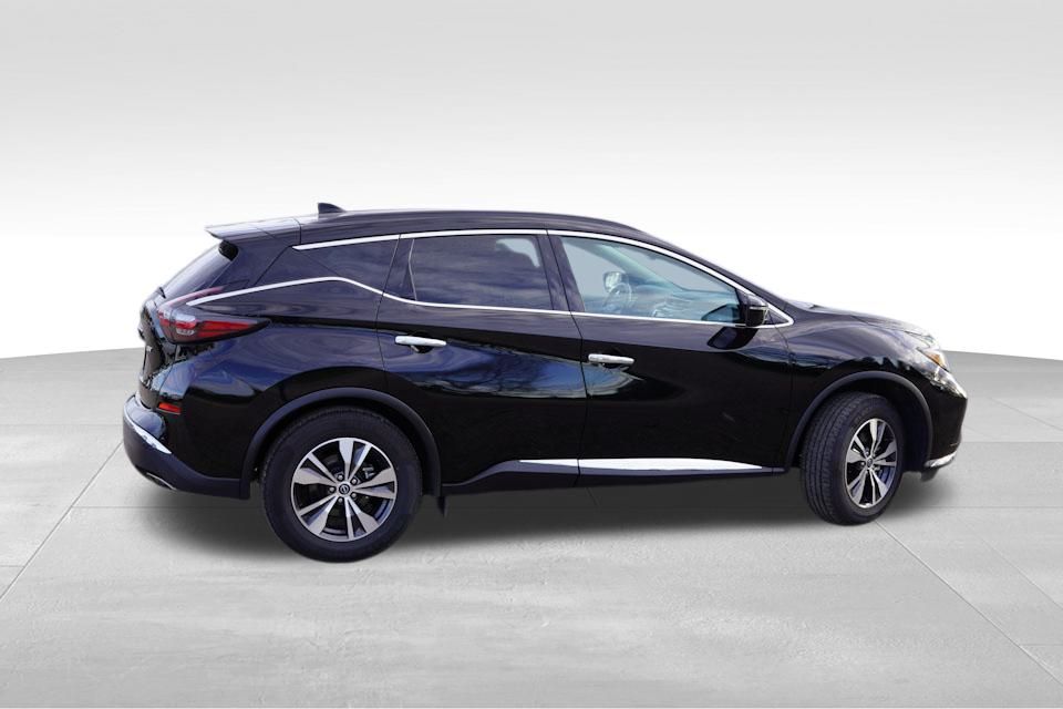 2023 Nissan Murano SV photo 3