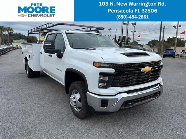 2025 Chevrolet Silverado 3500HD Work Truck's photo