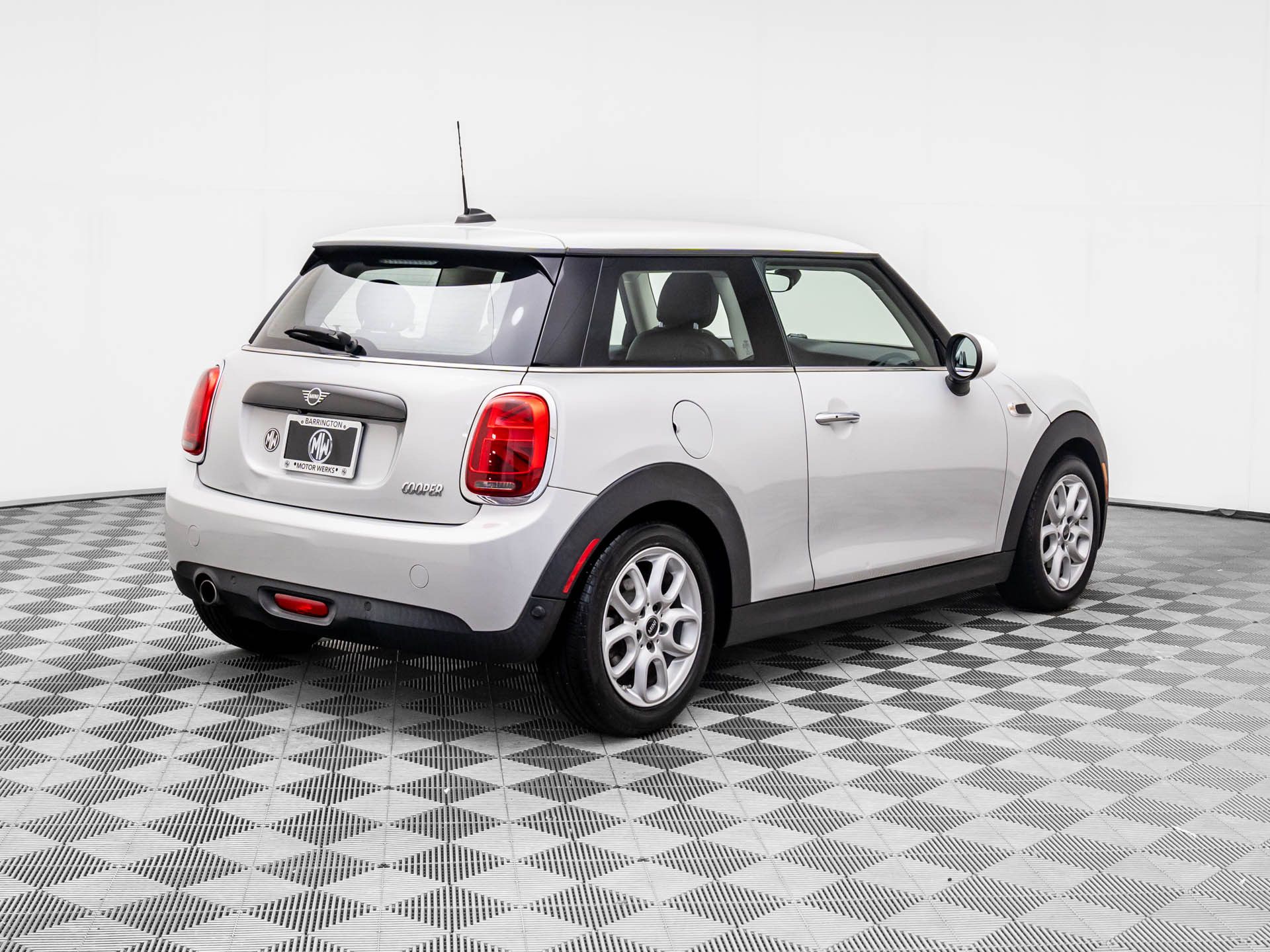 2019 Mini Cooper Signature photo 3