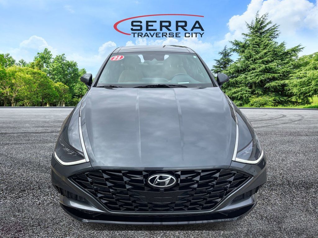 2023 Hyundai Sonata Limited photo 2