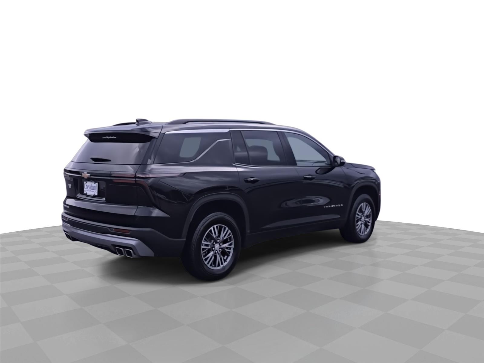2025 Chevrolet Traverse photo 4