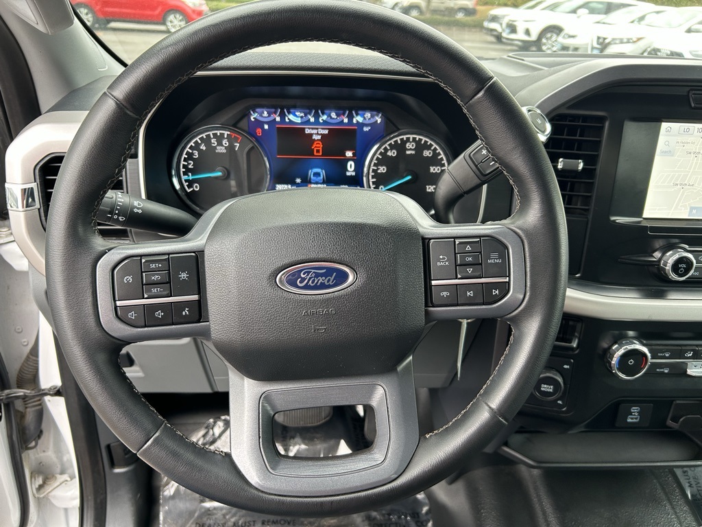 2023 Ford F-150 XLT photo 13