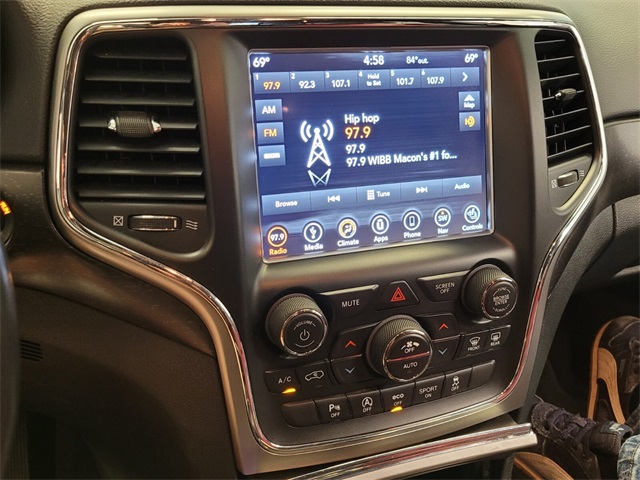2018 Jeep Grand Cherokee Laredo photo 16