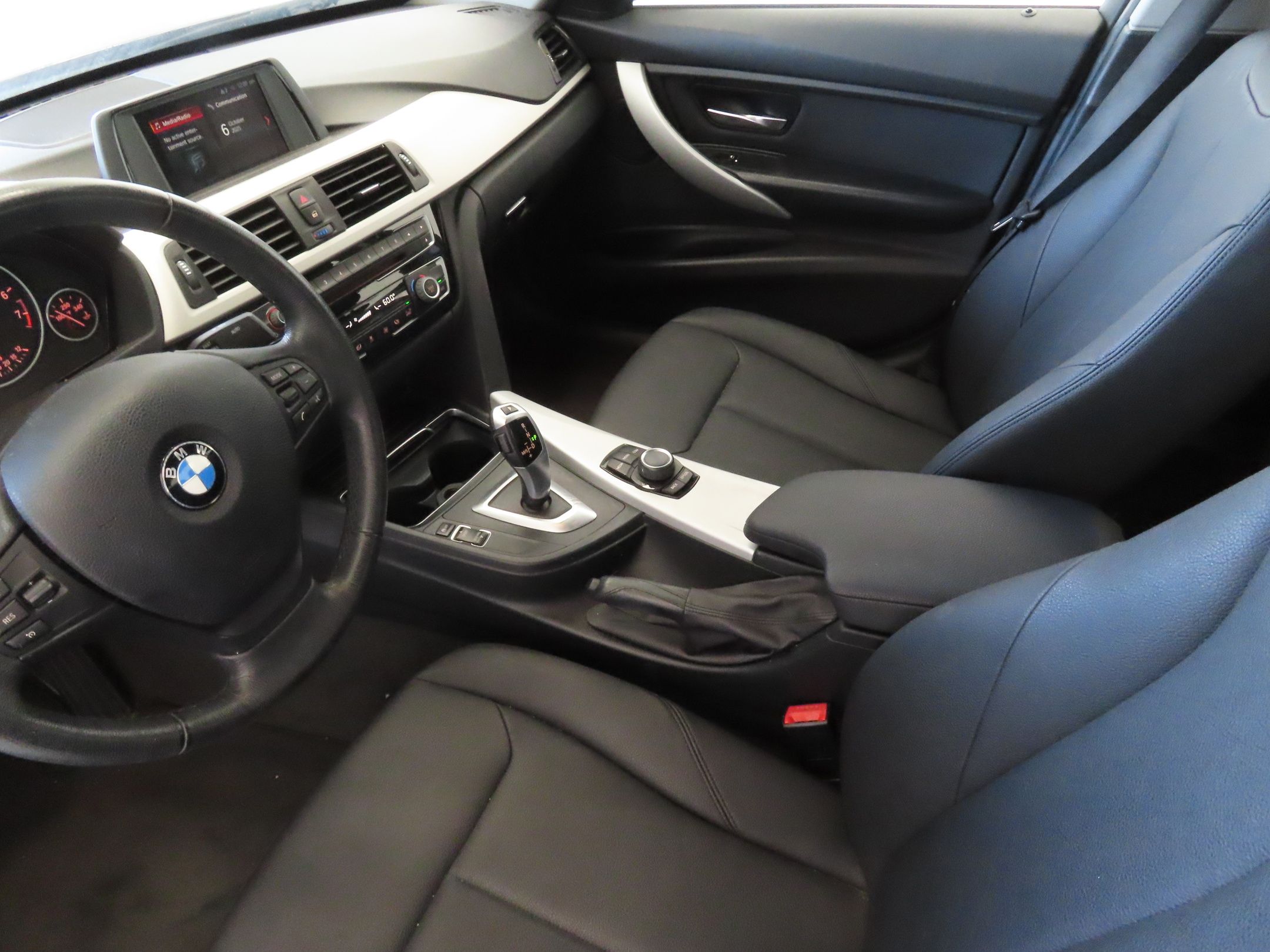 2018 Bmw 320i Sedan photo 19