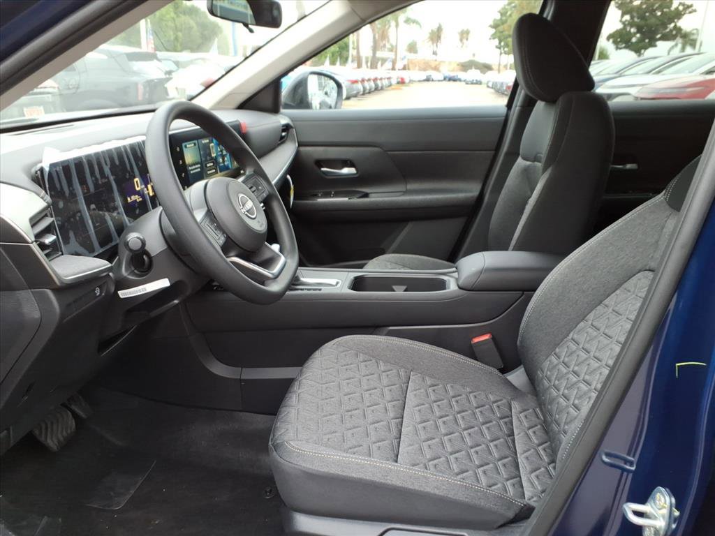2026 Nissan Kicks SV photo 4