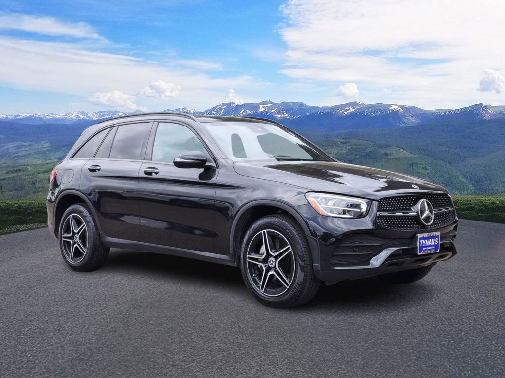 2022 Mercedes-Benz GLC