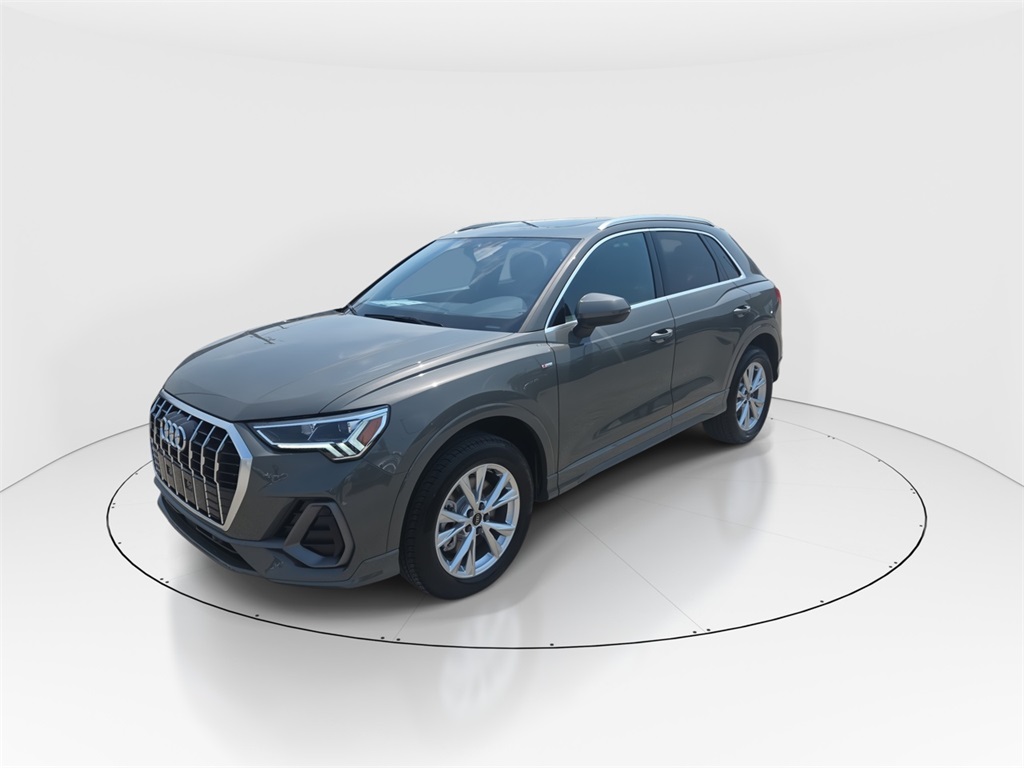 2025 Audi Q3 Premium S line photo 4