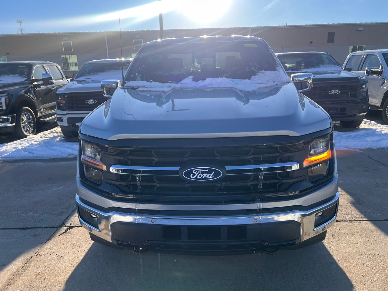 2025 Ford F-150 XLT photo 2