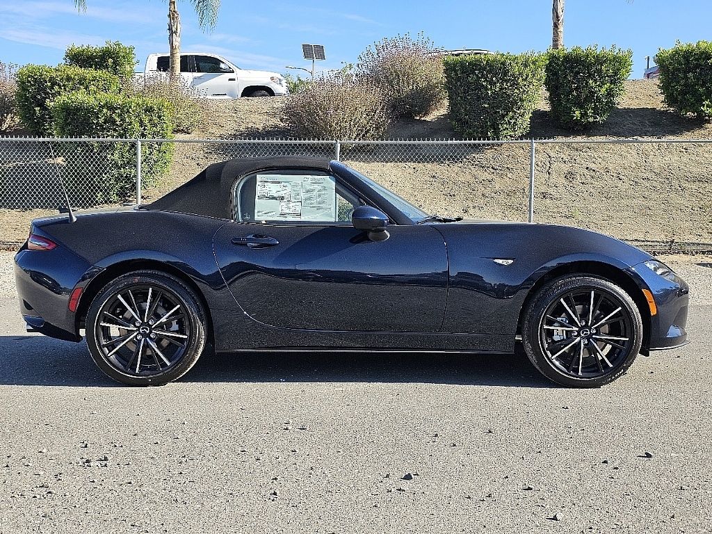 2025 Mazda MX-5 Miata Miata Grand Touring photo 7