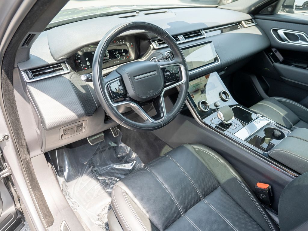 2023 Land Rover Range Rover Velar R-Dynamic S photo 11