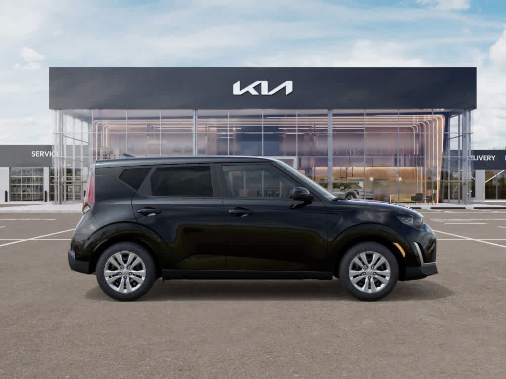 2025 Kia Soul LX S photo 7