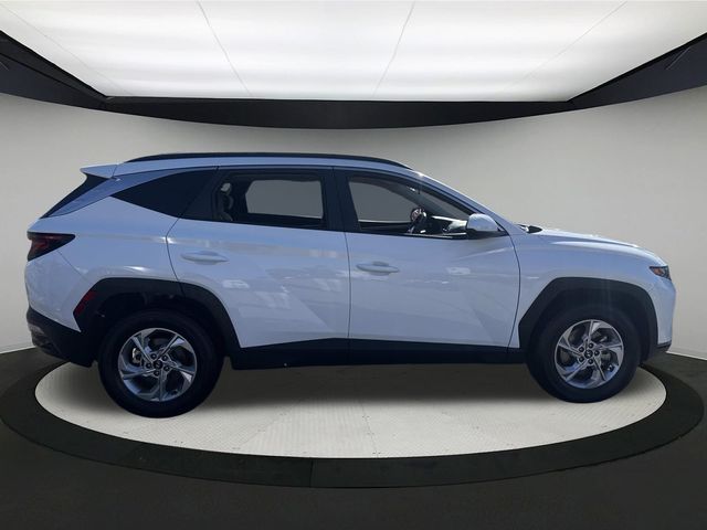 2024 Hyundai Tucson SEL photo 3