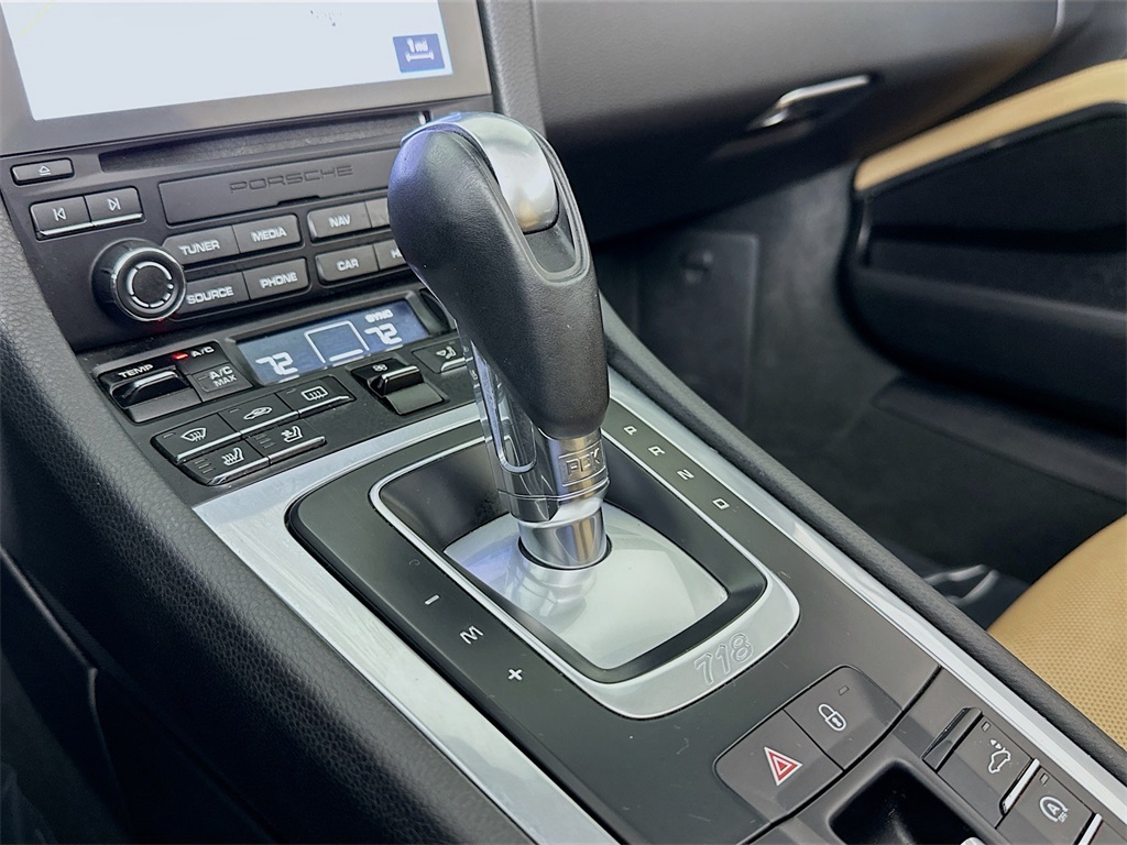 2018 Porsche Boxster Base photo 17