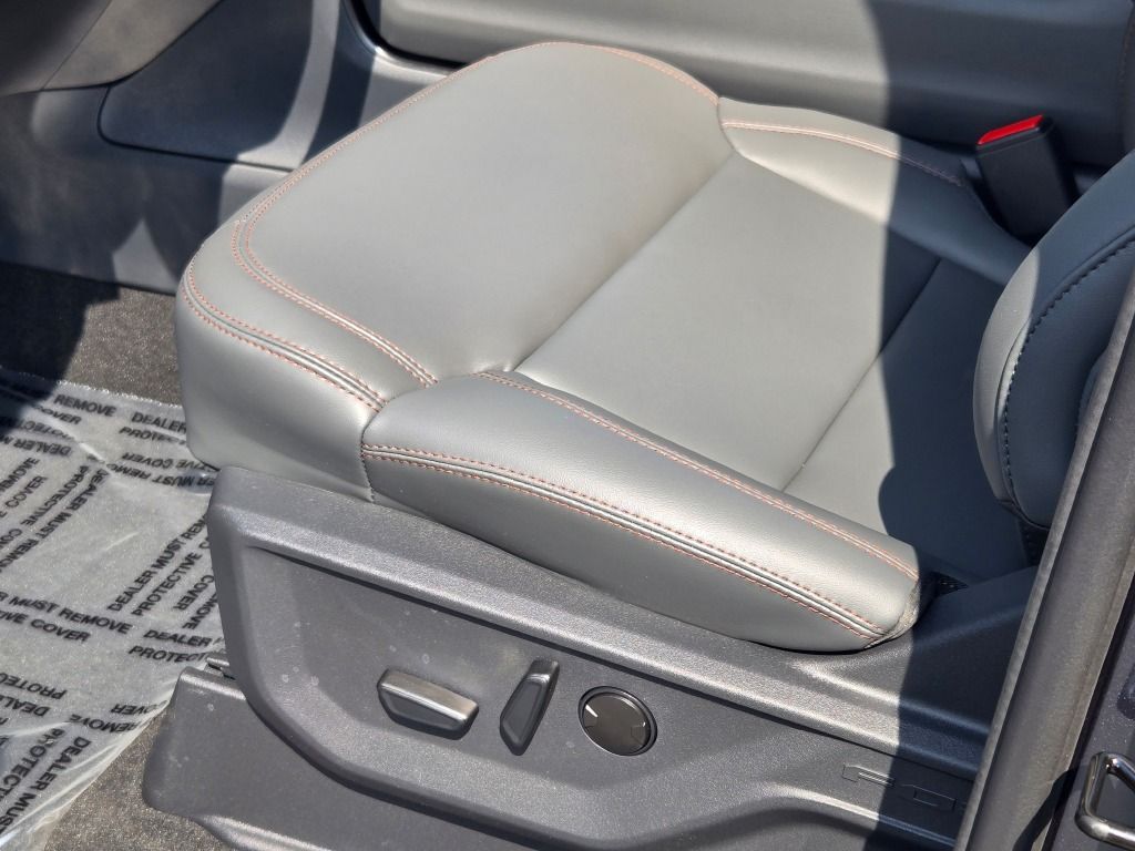 2025 Ford Expedition photo 22