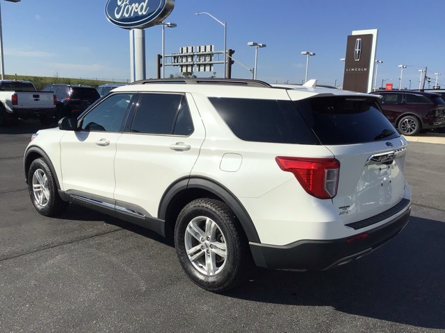2022 Ford Explorer XLT photo 3