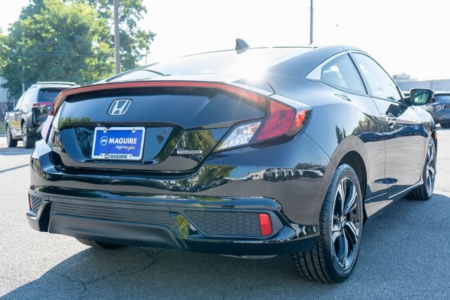 2018 Honda Civic Touring photo 4